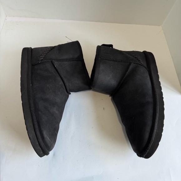 UGG Classic Mini Deco Snow Boots \'Black Grey Men’s. Size 13 main image 9